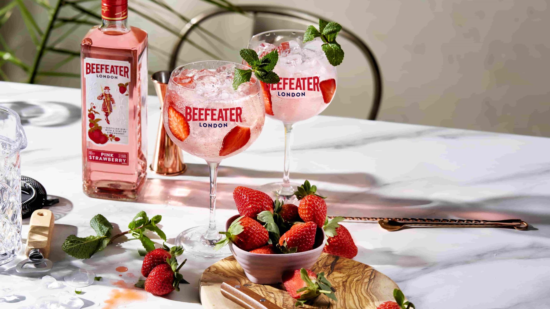 beefeater pink gin tonic cocktail