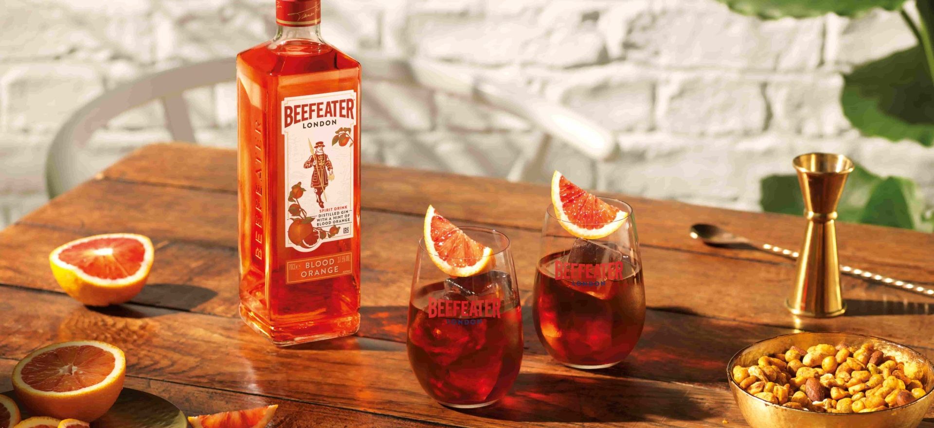 beefeater blood orange sunset negroni cocktail 1 aspect ratio 1647 756