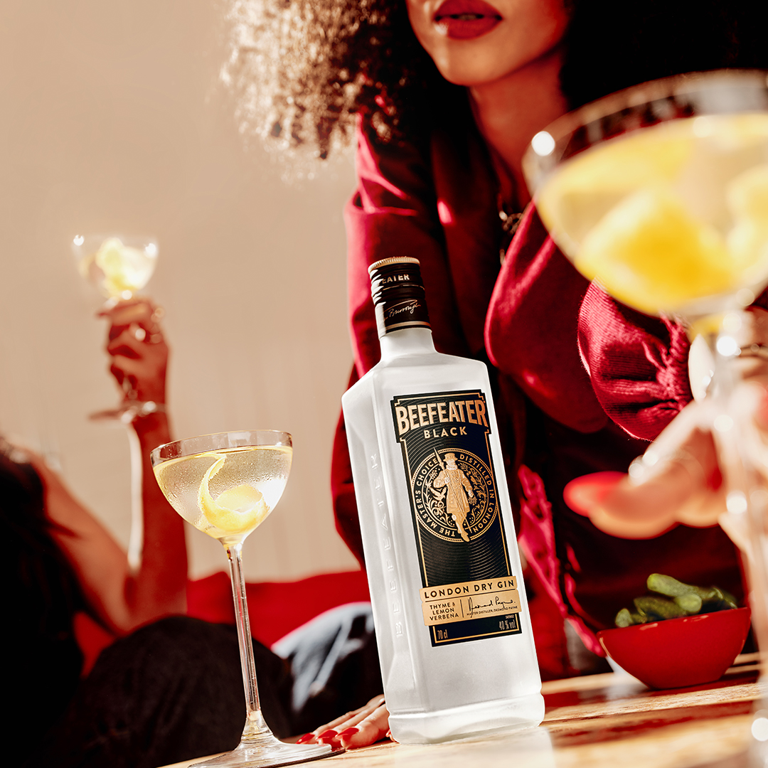 Lemon & Olive Dirty Gin Martini Recipe - Beefeater Gin